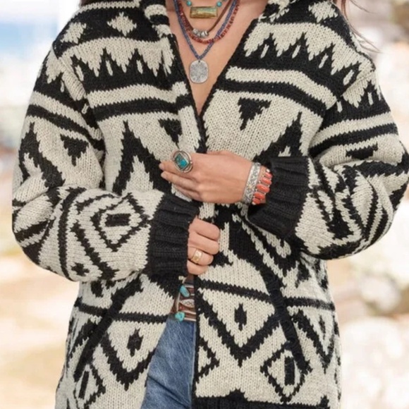 Lost Horizon “Lunar Journey” Cardigan. New with tags. - Picture 2 of 4